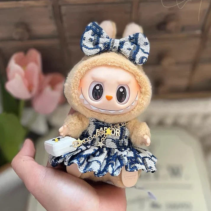 LabubuMania – Outfit DR Blue (Labubu  incluso)
